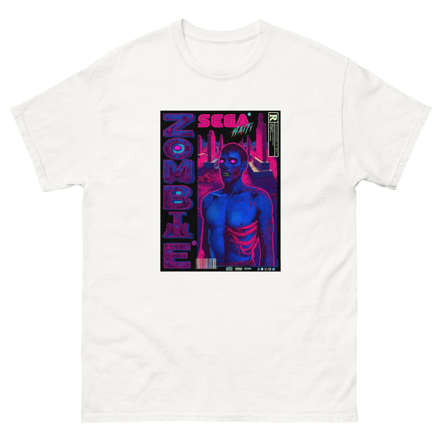 T-shirt blanc de face avec Illustration style rétro gaming inspirée des boîtes Sega : un zombie torse nu aux yeux roses lumineux, éclairé en néon bleu et rose, sur fond urbain sombre. Le mot ZOMBIE s'affiche verticalement à gauche, avec le logo SEGA HAÏTI en haut au centre