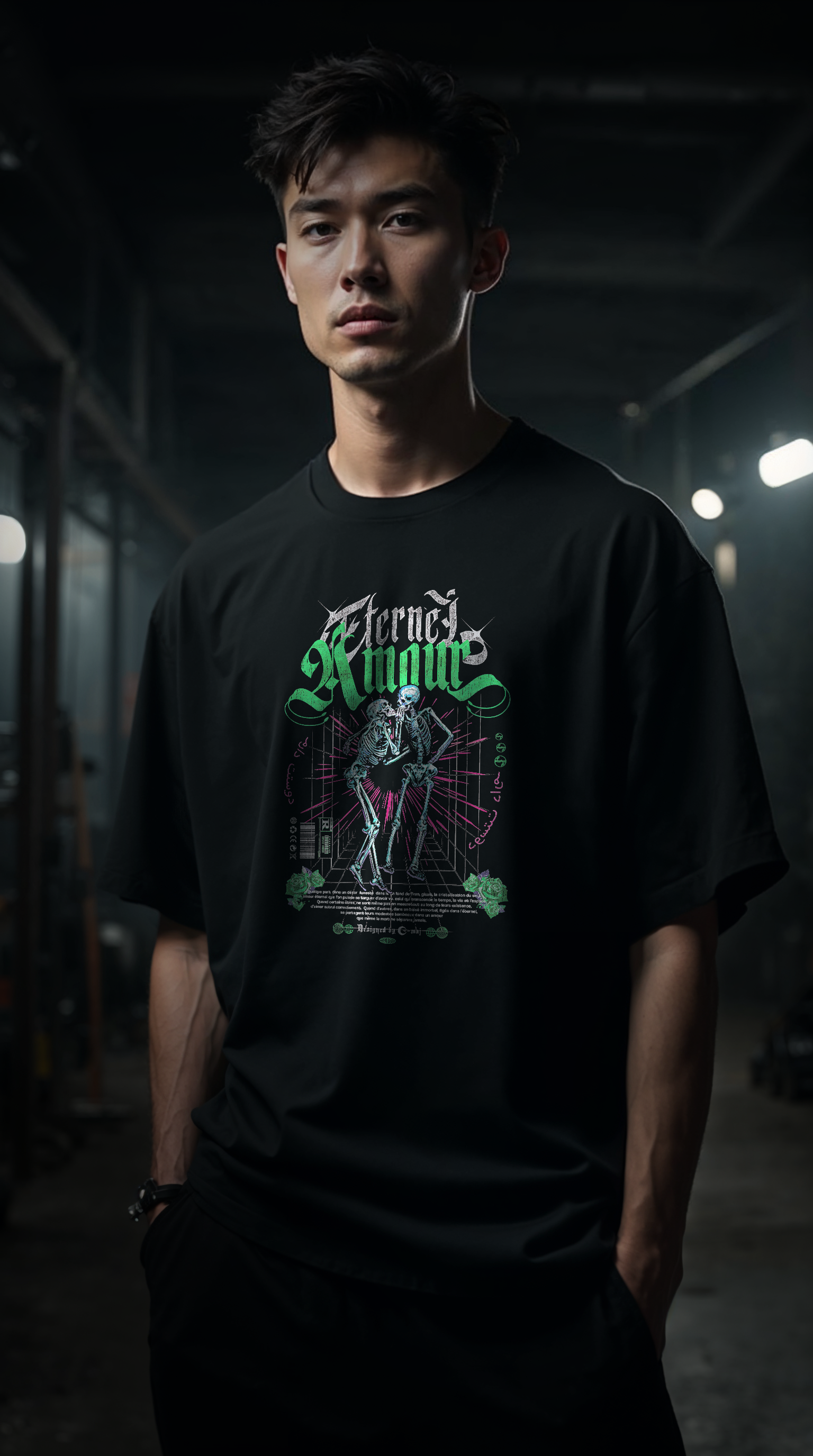T-shirt noir oversize AMOUR ETERNEL porte par modele design brutaliste gothique squelettes romantiques vert amour eternel 6000 ans PTN DE T-SHIRT