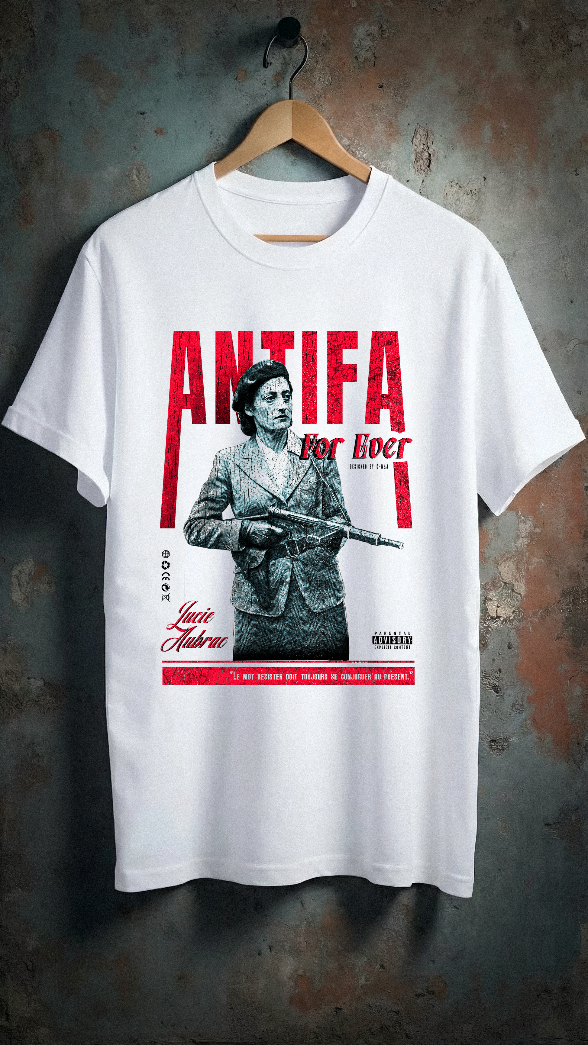T-shirt blanc oversize ANTIFA design brutaliste résistance française Lucie Aubrac WWII antifascisme cintre coton biologique PTN DE T-SHIRT