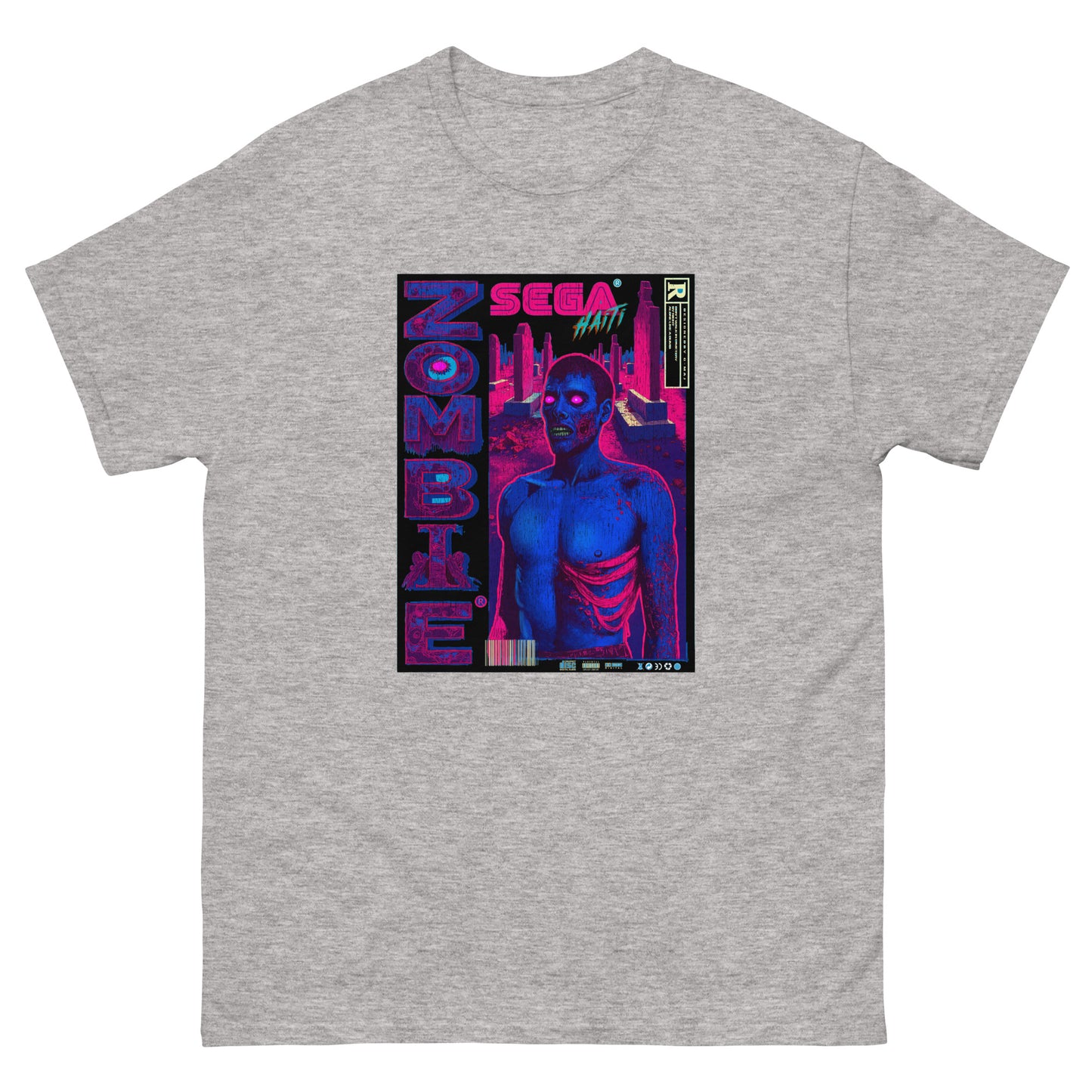 T shirt gris clair avec Illustration style rétro gaming inspirée des boîtes Sega : un zombie torse nu aux yeux roses lumineux, éclairé en néon bleu et rose, sur fond urbain sombre. Le mot ZOMBIE s'affiche verticalement à gauche, avec le logo SEGA HAÏTI en haut au centre